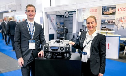 Christian Gabrielsen og Oda Ryggen. Photo: Blueye Robotics