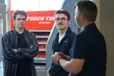 Propulse NTNU besøker F-35 og Fosen Tools